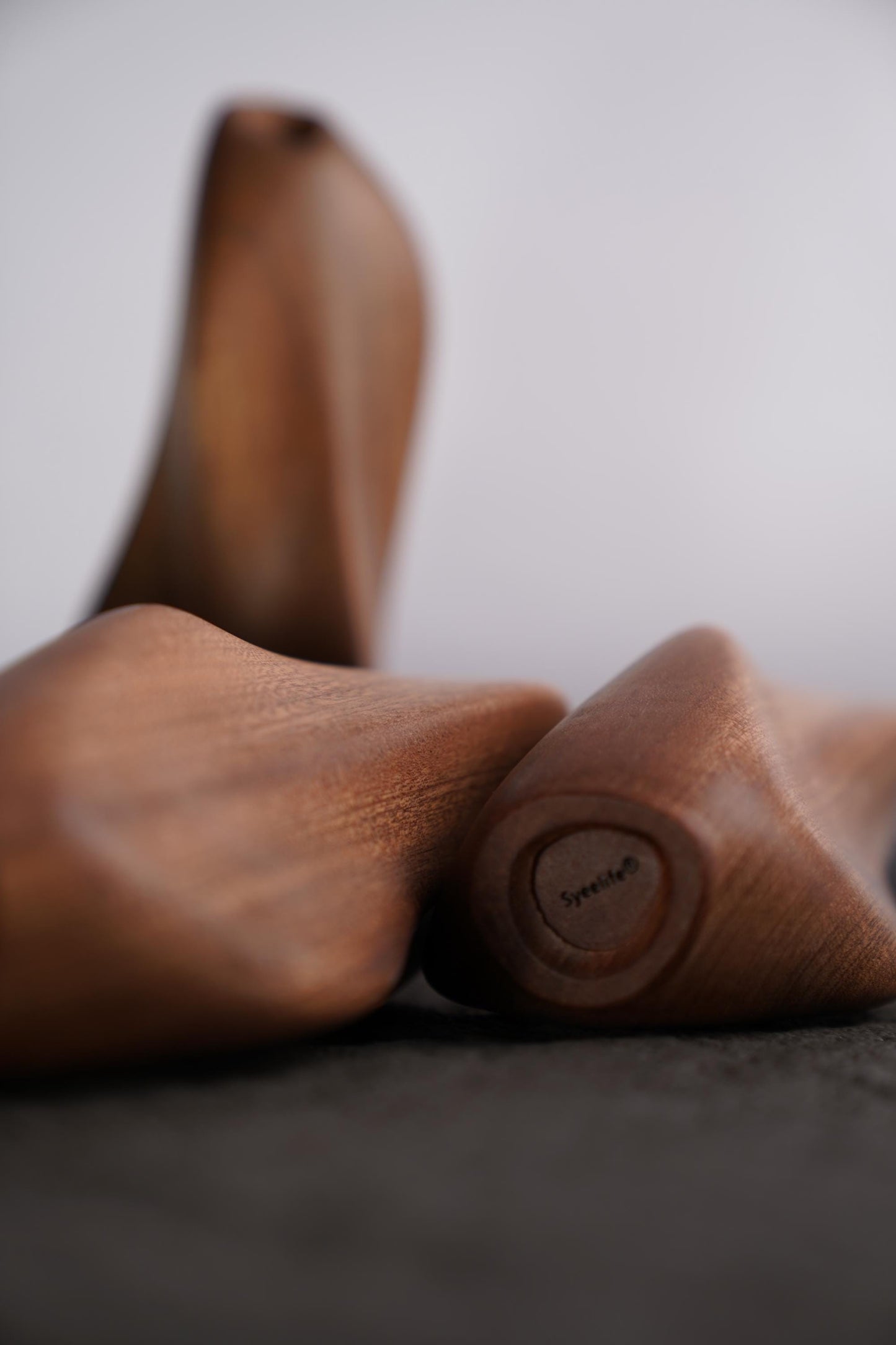 Wavy Wood Vase – Minimalist Flowing Lines Design