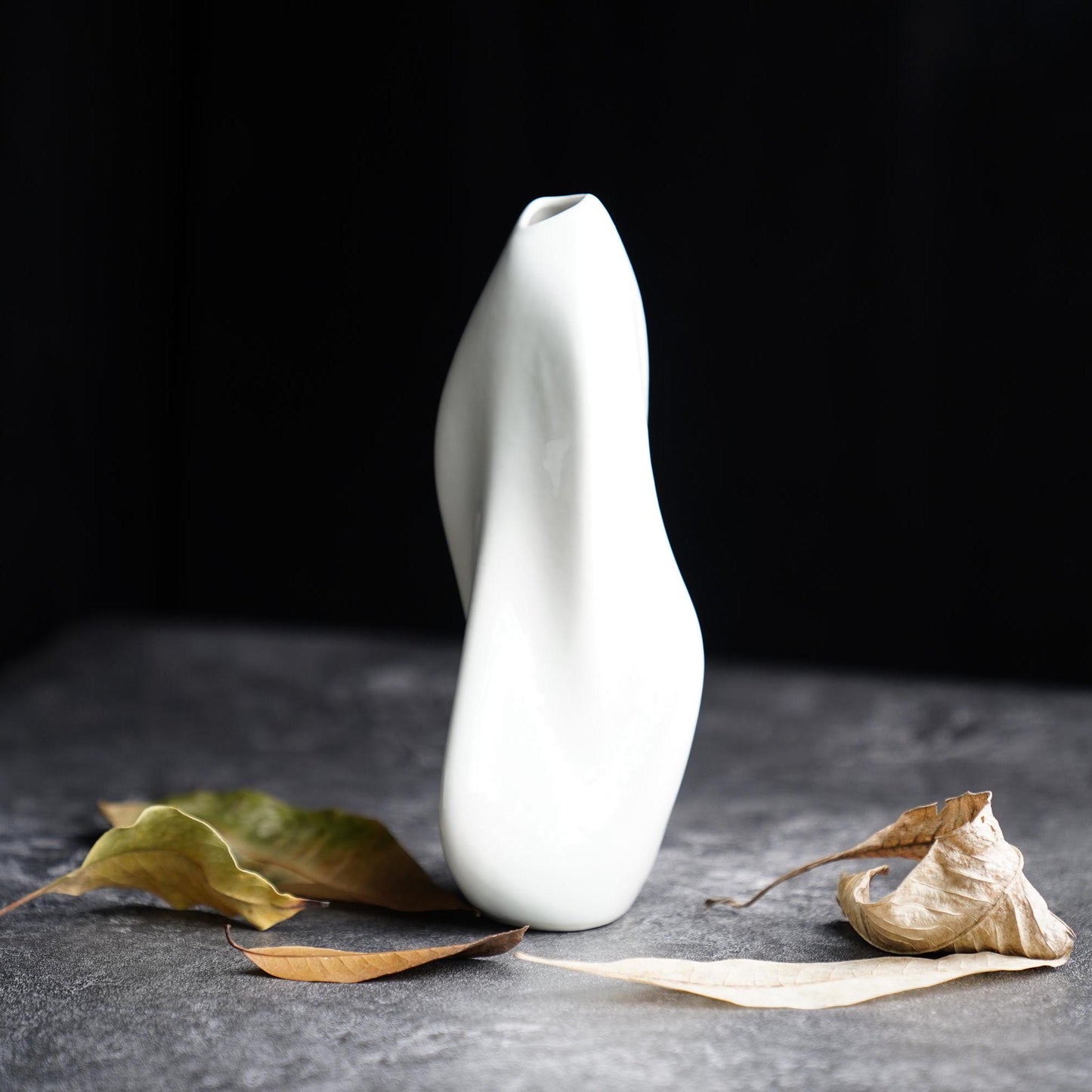 Handmade Ceramic Vase | Modern Minimalist Flower Vase, Unique Pottery for Home Decor, Elegant Art Decor for Fresh Flowers,Housewarming Gift