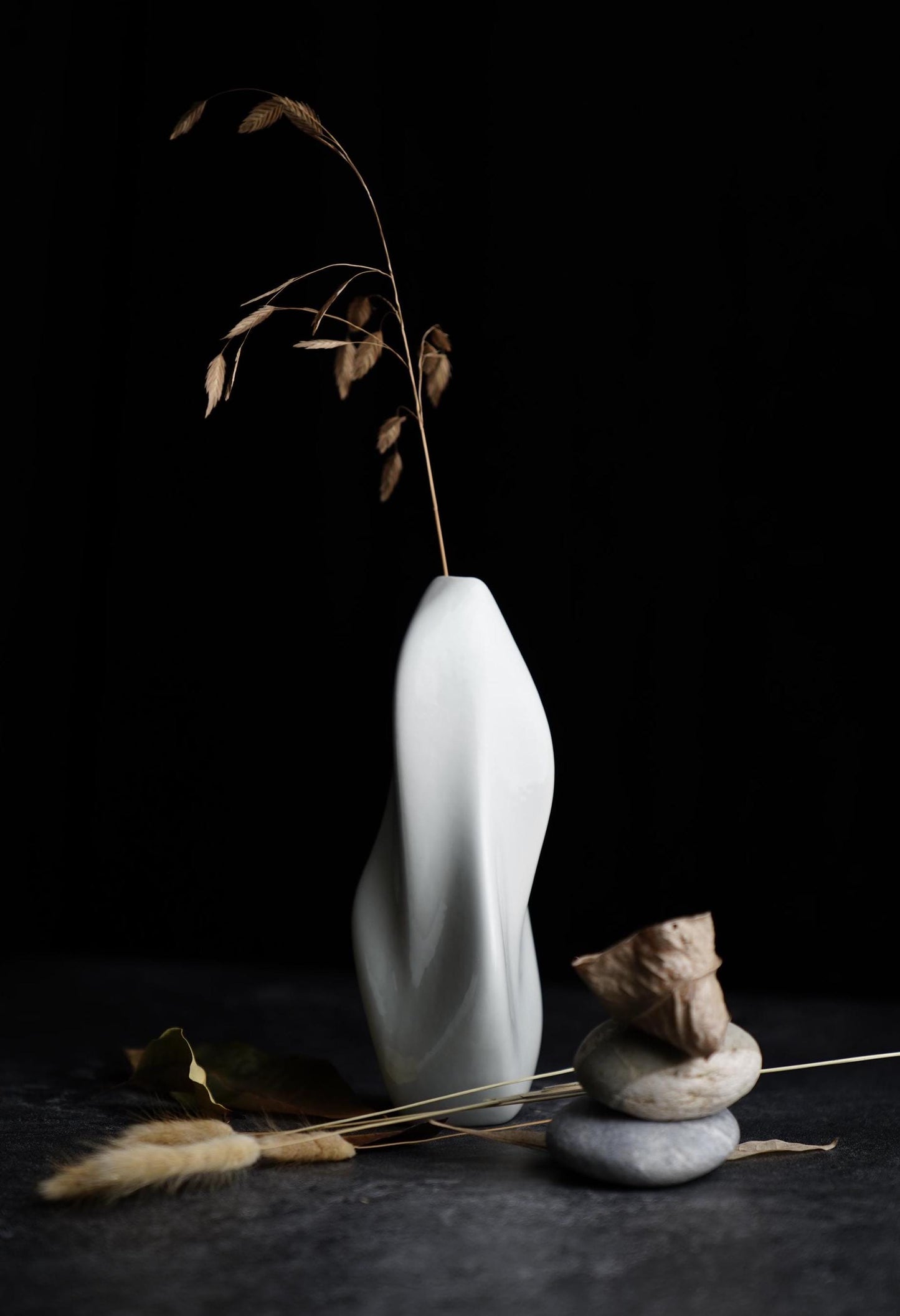 Handmade Ceramic Vase | Modern Minimalist Flower Vase, Unique Pottery for Home Decor, Elegant Art Decor for Fresh Flowers,Housewarming Gift