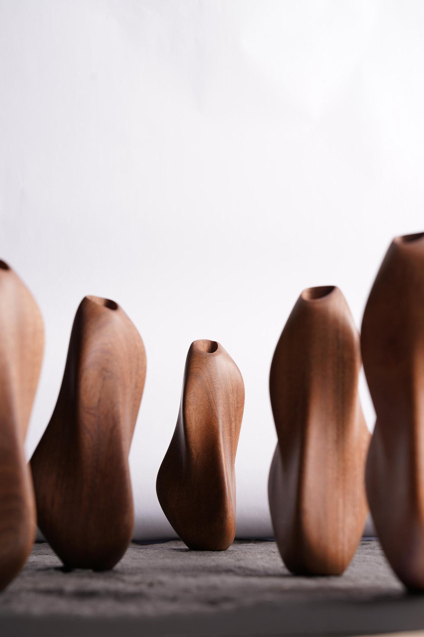 Wavy Wood Vase – Minimalist Flowing Lines Design