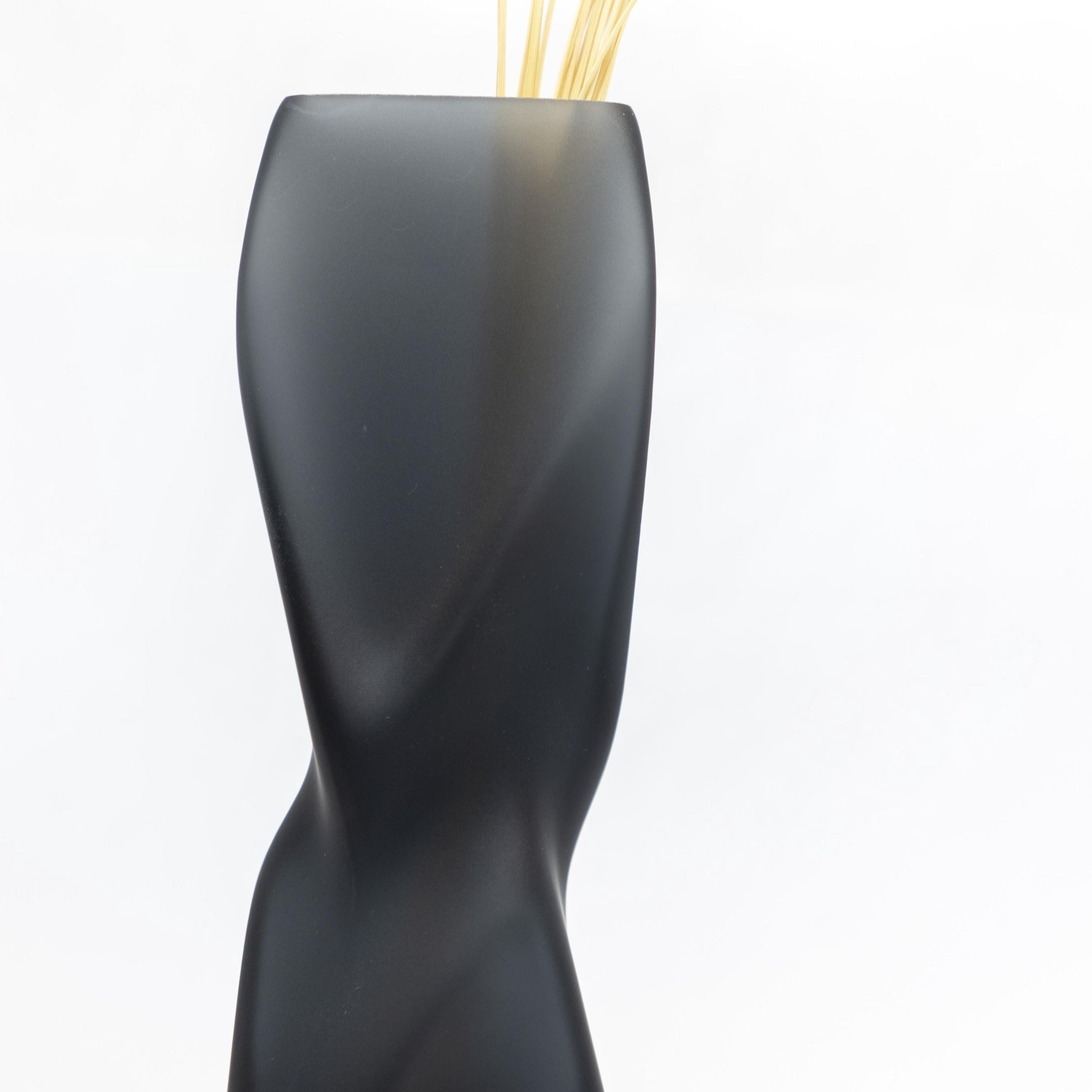 Parametric Design Vase- Frosted Glass, Elegant Flowing Lines Design, Minimalist Style, Premium Home Decor, Perfect Gift for Any Occasion