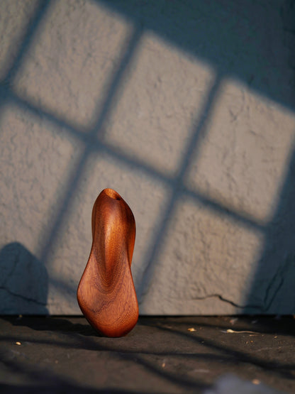 Flowing Lines Wood Vase | A Touch of Modern Elegance